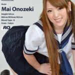 小野関舞 セーラー服